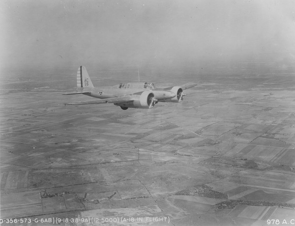  Curtiss A-18  AC 16