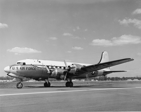  Douglas C-54  