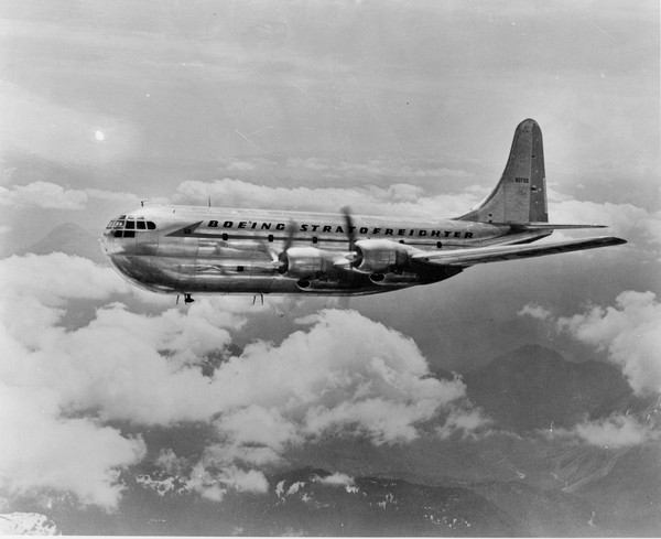  Boeing 377-10-19 Stratocruiser N90700