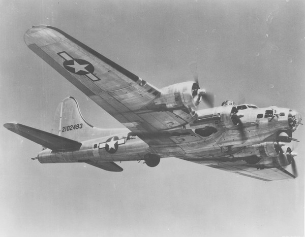 USAF Boeing B-17G-BO Flying Fortress 42-102493