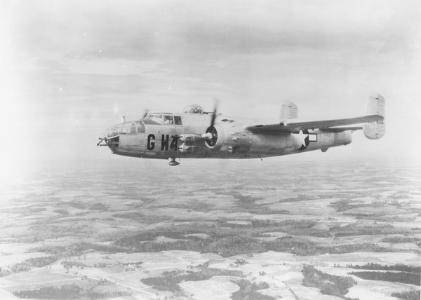 USAF North American B-25J Mitchell 43-27606
