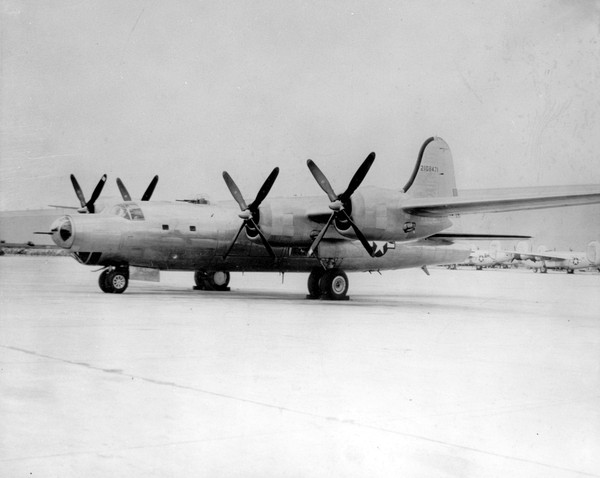 USAF Consolidated  B-32-CF  42-108471