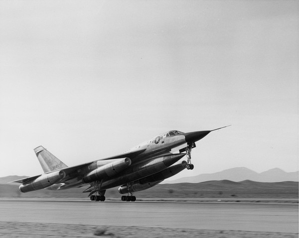 USAF Convair   YB-58  55-665