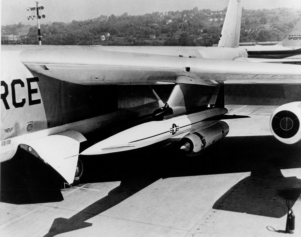  North American GAM-77  