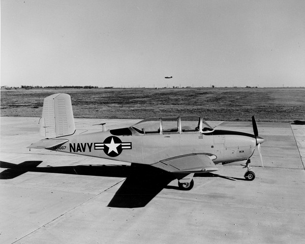 USN Beechcraft T-34B  140667