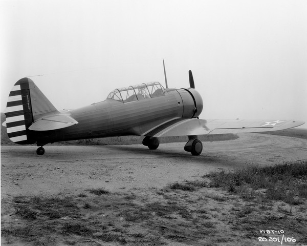 USAF North American Aviation Y1BT-10  37-383