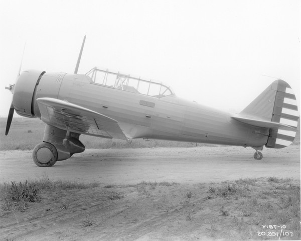 USAF North American Aviation Y1BT-10  37-383