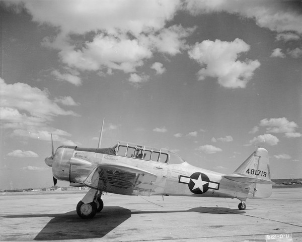 USAF North American Aviation AT-6F  44-81719