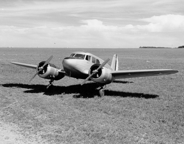 USAF Cessna   AT-8  41-012