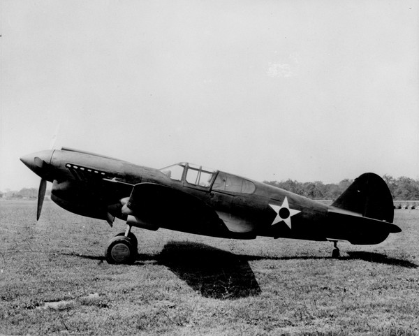  Curtiss P-40E Warhawk 