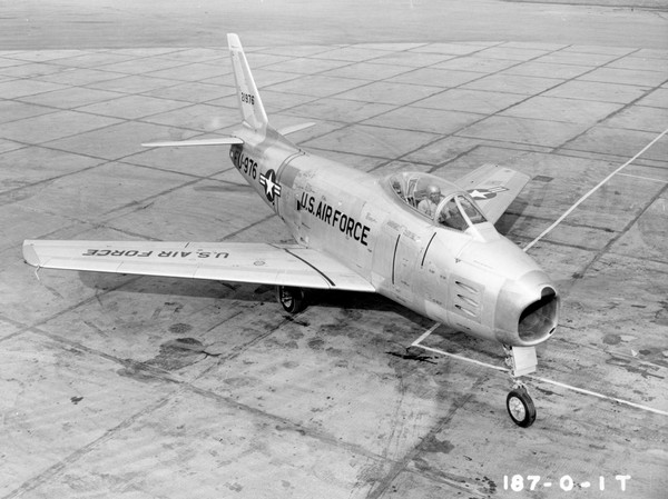 USAF North American Aviation F-86H-1 Sabre 52-1976