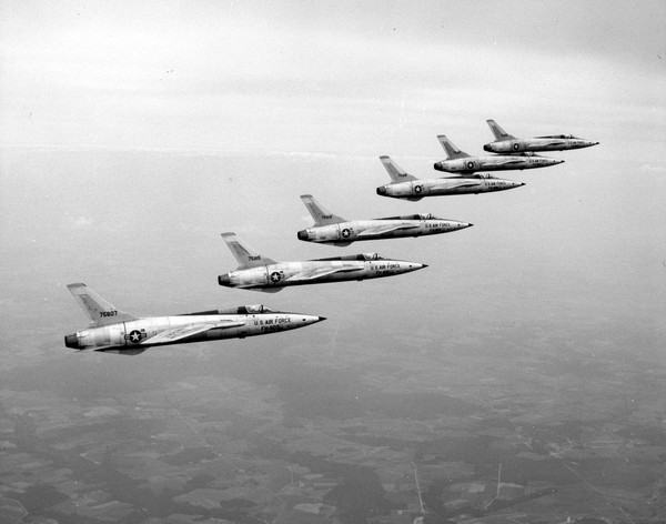 USAF Republic F-105B  57-5807
