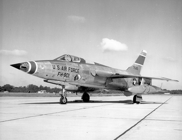 USAF Republic F-105B  57-5801