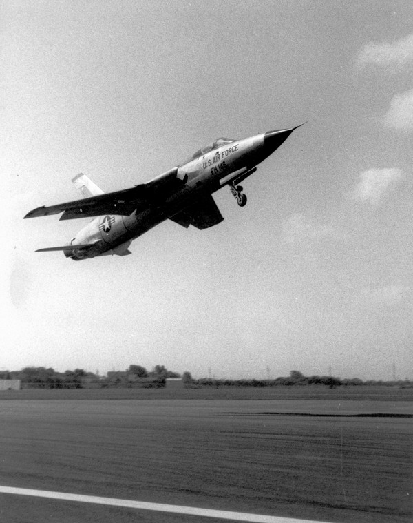 USAF Republic F-105D  58-1146