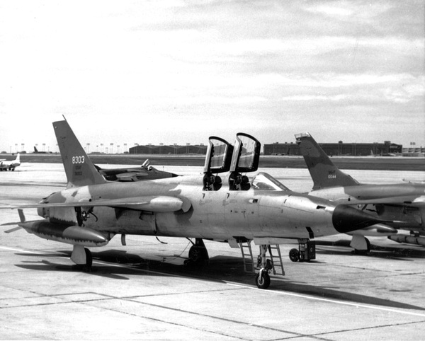 USAF Republic F-105F  63-8303